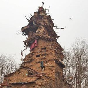 Friday Funnies: Chinese farmer builds incredible clay tower home