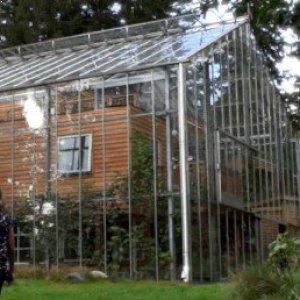 Friday Funnies: Family beats Nordic cold by building glasshouse around home